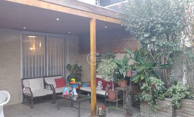 Casa en Arriendo en Camino Las Flores.