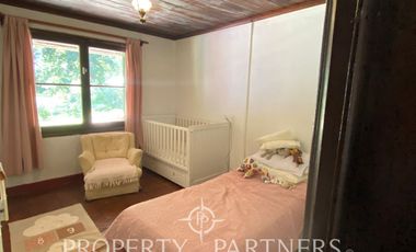 PRECIOSO PARQUE CON CASA DE CAMPO