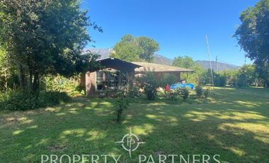 PRECIOSO PARQUE CON CASA DE CAMPO