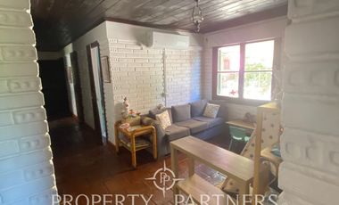 PRECIOSO PARQUE CON CASA DE CAMPO