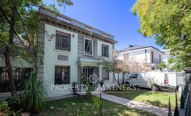 Casa en venta en Providencia cercana a metro Inés de Suárez