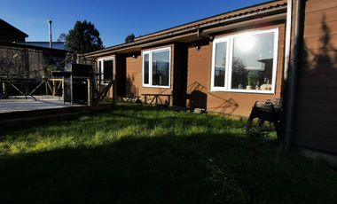 Acogedora casa en arriendo, Parque Ivián II, Puerto Varas