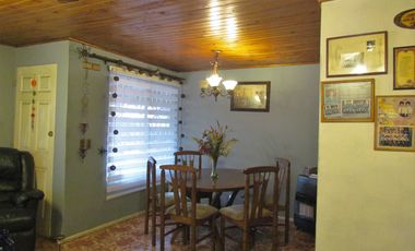 EN VENTA AMPLIA CASA, LA FLORIDA, $ 135 MILLONES