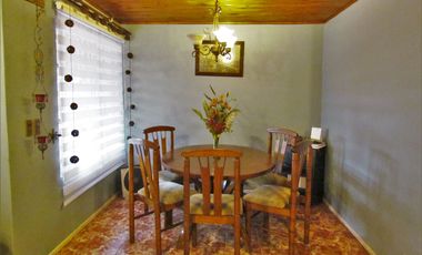 EN VENTA AMPLIA CASA, LA FLORIDA, $ 135 MILLONES