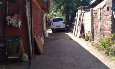 VENTA SITIO CON 3 CASAS QUINTA NORMAL, $ 330 MILLONES