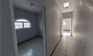 OFICINA /DEPARTAMENTO 70 m2, EN RENTA  (LA YERBABUENA)  SAHUAYO MICH.