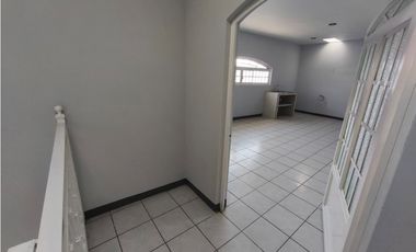 OFICINA /DEPARTAMENTO 70 m2, EN RENTA  (LA YERBABUENA)  SAHUAYO MICH.
