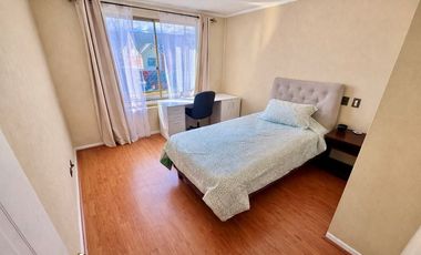 casa en venta 5D + 4 B, piscina.