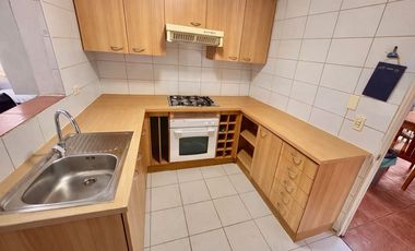 casa en venta 5D + 4 B, piscina.