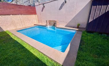 casa en venta 5D + 4 B, piscina.