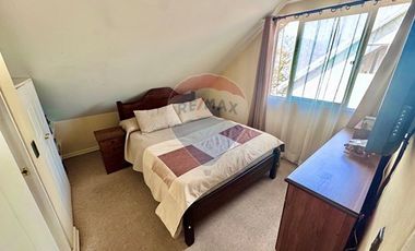 casa en venta 5D + 4 B, piscina.