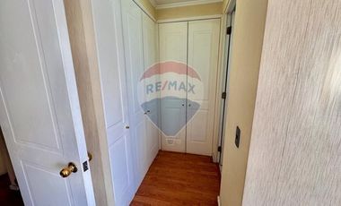 casa en venta 5D + 4 B, piscina.