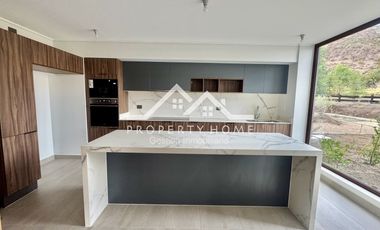 ARRIENDO SEMI AMOBLADO DEPARAMENTO HACIENDA DE CHICUREO