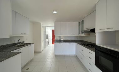 CASA EN ARRIENDO UBICADA EN ENVIGADO SECTOR LA SEBASTIANA
