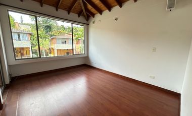 CASA EN ARRIENDO UBICADA EN ENVIGADO SECTOR LA SEBASTIANA