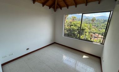 CASA EN ARRIENDO UBICADA EN ENVIGADO SECTOR LA SEBASTIANA