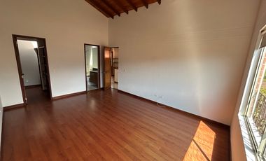 CASA EN ARRIENDO UBICADA EN ENVIGADO SECTOR LA SEBASTIANA