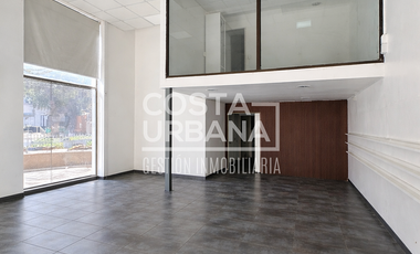 LOCAL CON EXCELENTE UBICACIÓN EN 8 NORTE