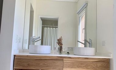 Alquiler Anual Casa 6 amb amoblada con Piscina barrio La Comarca Bancalari Tigre