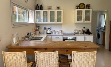 Alquiler Anual Casa 6 amb amoblada con Piscina barrio La Comarca Bancalari Tigre