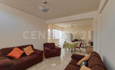 Casa en venta en 11 norte un solo piso - Zona Mercado de Santa Rosa