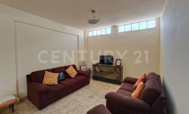 Casa en venta en 11 norte un solo piso - Zona Mercado de Santa Rosa