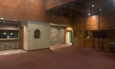 Local comercial en renta – Plaza Loreto | 736 m² | Ideal para restaurante