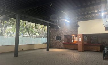 Local comercial en renta – Plaza Loreto | 736 m² | Ideal para restaurante