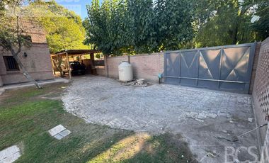 Casa en B° Aromas de campo