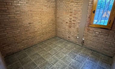 Casa en B° Aromas de campo