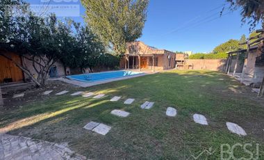 Casa en B° Aromas de campo