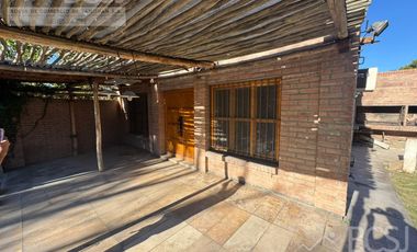 Casa en B° Aromas de campo