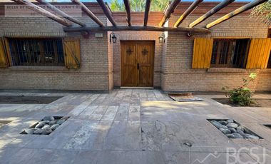 Casa en B° Aromas de campo