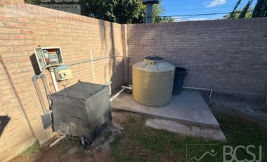 Casa en B° Aromas de campo