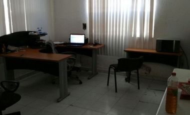 Renta de bodega con oficinas en Col Revolución