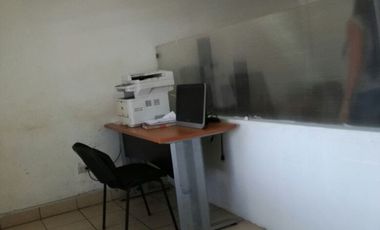 Renta de bodega con oficinas en Col Revolución