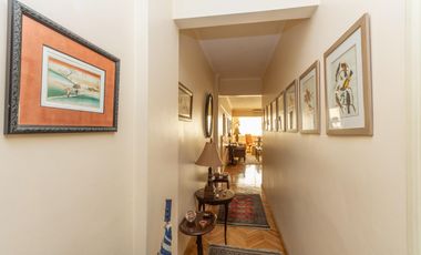 Departamento 4 Ambientes en Venta en San Isidro, con Cochera.