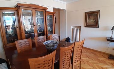 Departamento 4 Ambientes en Venta en San Isidro, con Cochera.