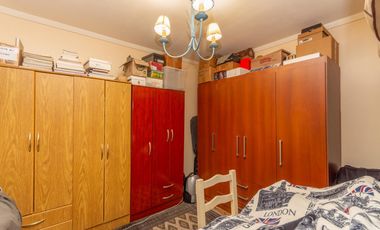 Departamento 4 Ambientes en Venta en San Isidro, con Cochera.