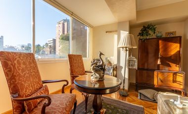 Departamento 4 Ambientes en Venta en San Isidro, con Cochera.