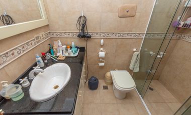 Departamento 4 Ambientes en Venta en San Isidro, con Cochera.