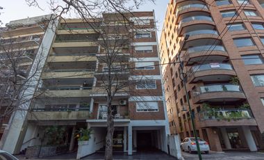 Departamento 4 Ambientes en Venta en San Isidro, con Cochera.