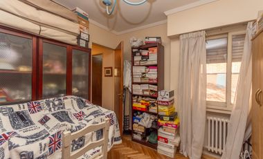 Departamento 4 Ambientes en Venta en San Isidro, con Cochera.