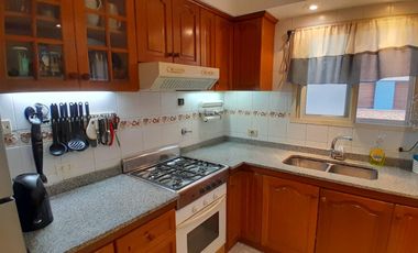 Departamento 4 Ambientes en Venta en San Isidro, con Cochera.