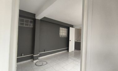 Oficina en Renta, en Fraccionamiento Los Pirules, Tlalnepantla