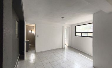 Oficina en Renta, en Fraccionamiento Los Pirules, Tlalnepantla