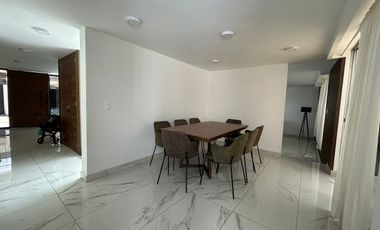 SE RENTA CASA RECIEN REMODELADA Y AMUEBLADA DE LUJO EN TECAMACHALCO (V)