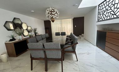 SE RENTA CASA RECIEN REMODELADA Y AMUEBLADA DE LUJO EN TECAMACHALCO (V)