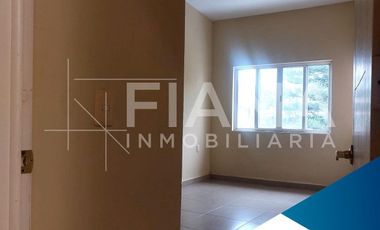 CASA MUY AMPLIA EN VENTA EN FRACC. SAN ANGEL, TEPIC, NAY. (F)