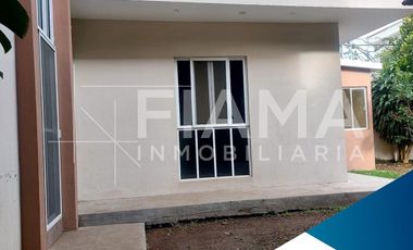 CASA MUY AMPLIA EN VENTA EN FRACC. SAN ANGEL, TEPIC, NAY. (F)
